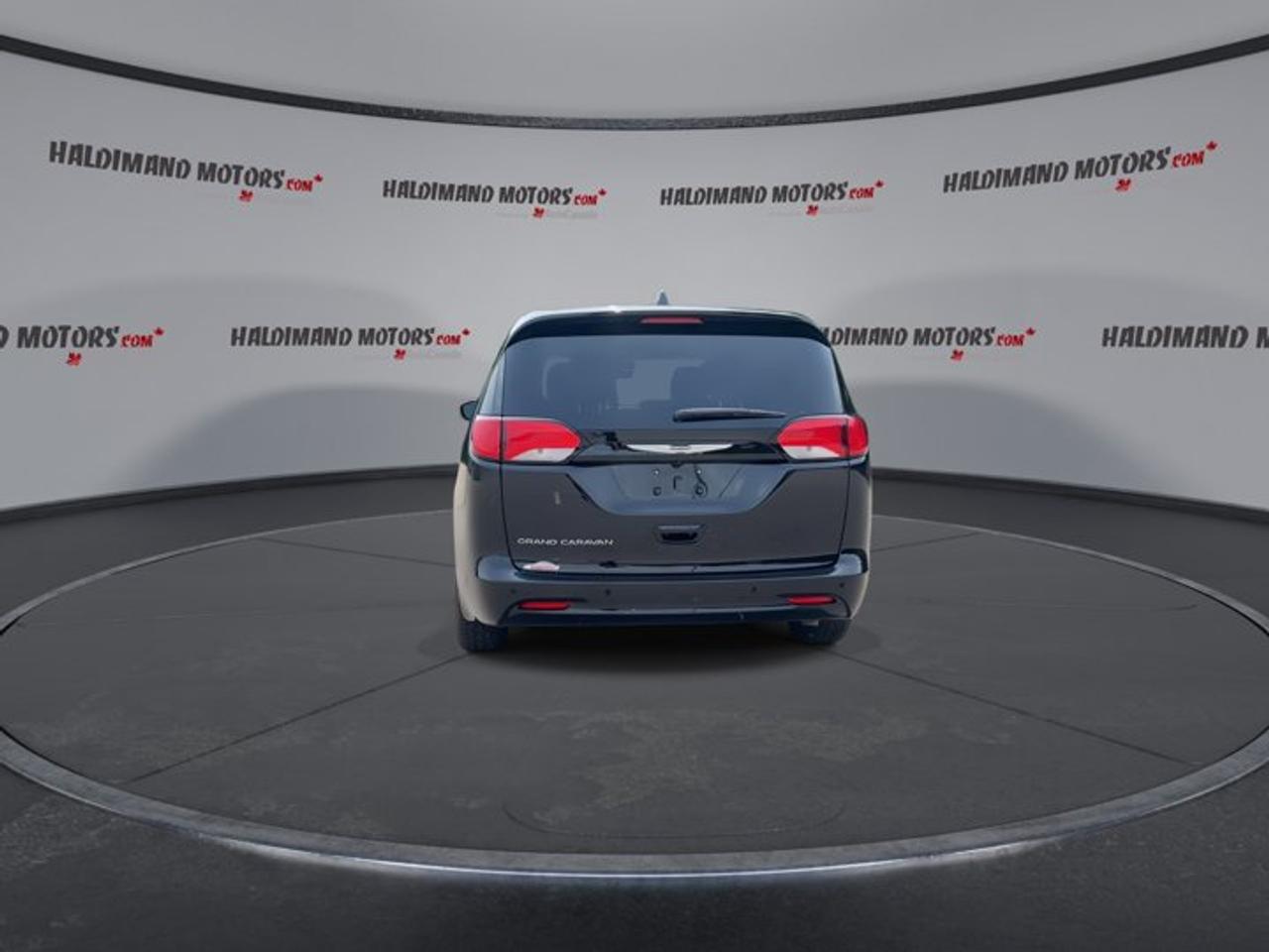 2024 Dodge Grand Caravan SXT 2WD | No Accidents Photo