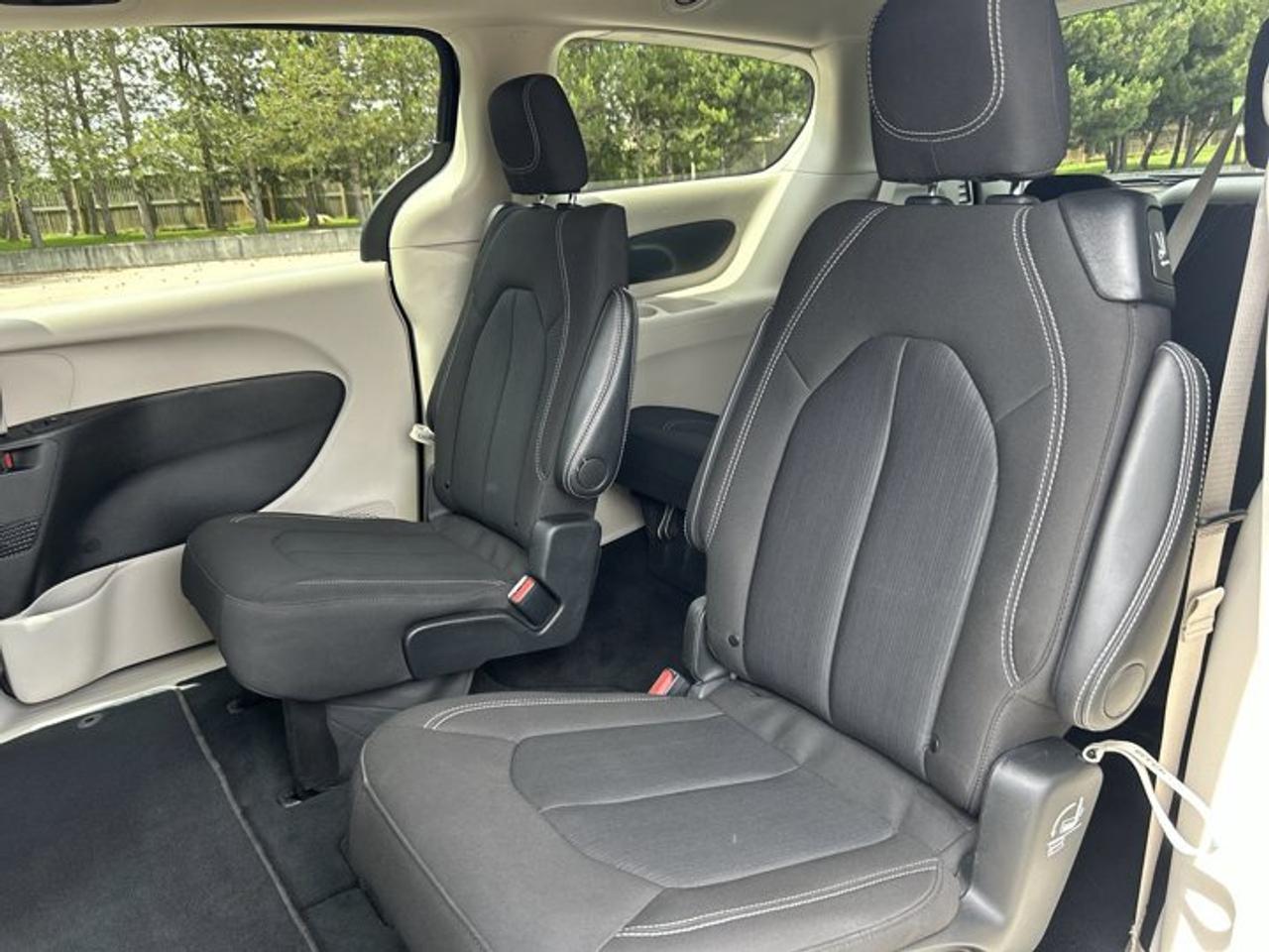 2024 Dodge Grand Caravan SXT 2WD | No Accidents Photo