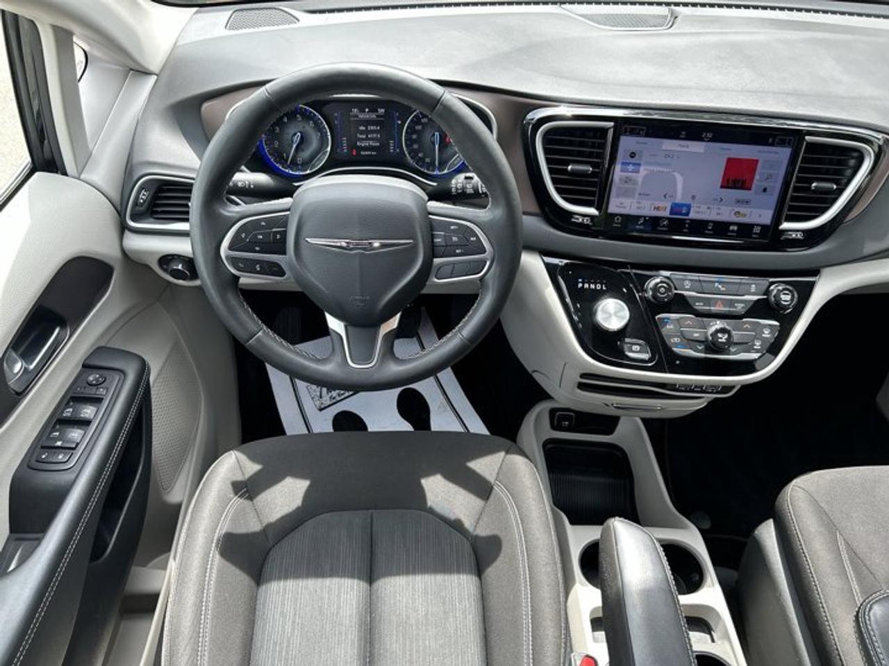 2024 Dodge Grand Caravan SXT 2WD | No Accidents Photo