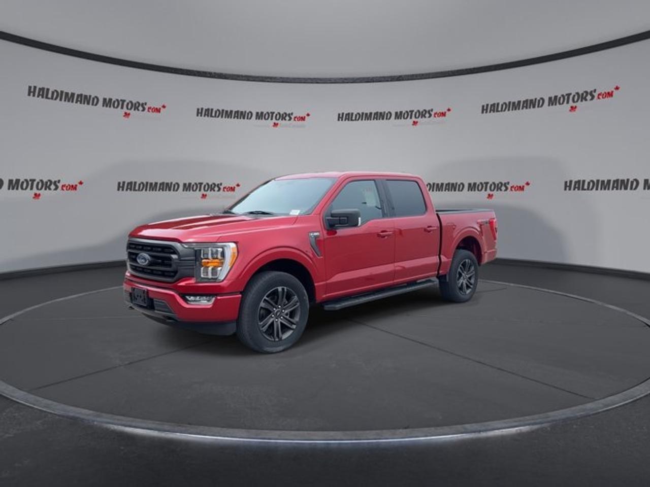 2022 Ford F-150 XLT SuperCrew 5.5' Box 4WD | One Owner | No Accidents Photo3