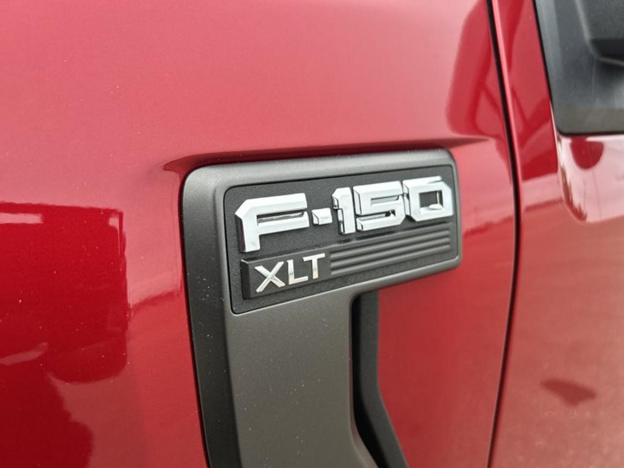 2022 Ford F-150 XLT SuperCrew 5.5' Box 4WD | One Owner | No Accidents Photo