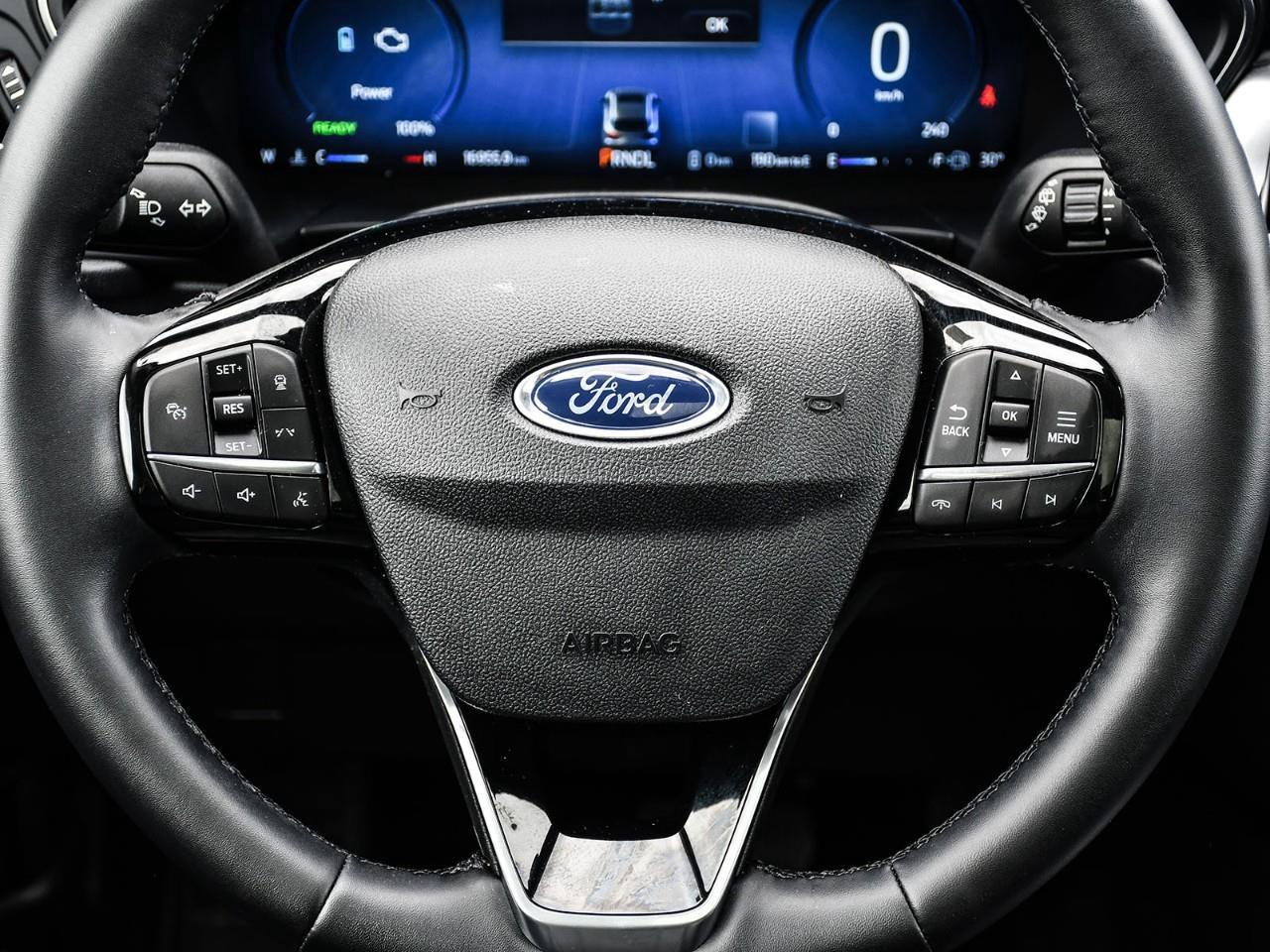 2025 Ford Escape PHEV Photo