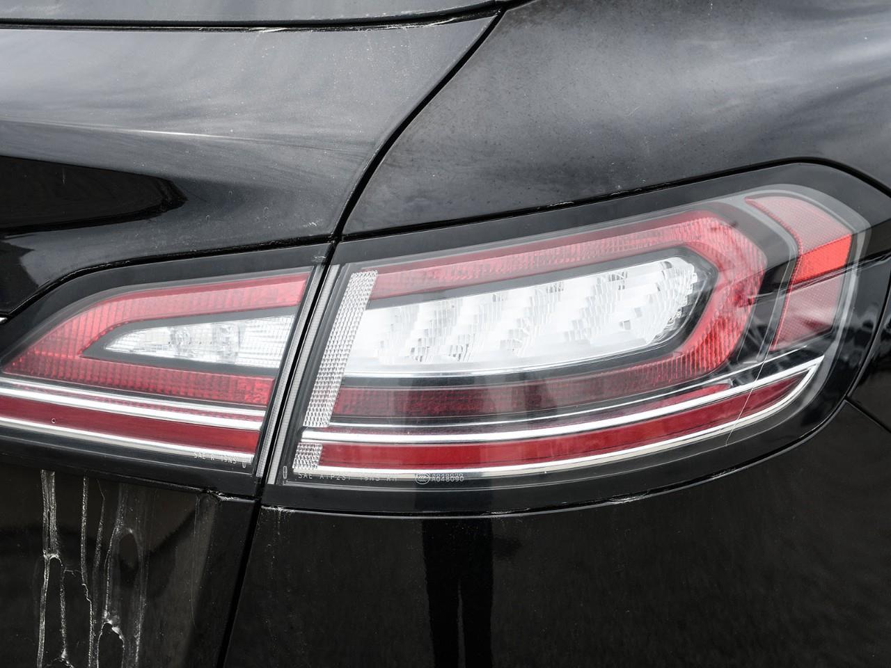2022 Lincoln Nautilus Reserve NAV | SUNROOF | HTD SEATS | REMOTE START Photo