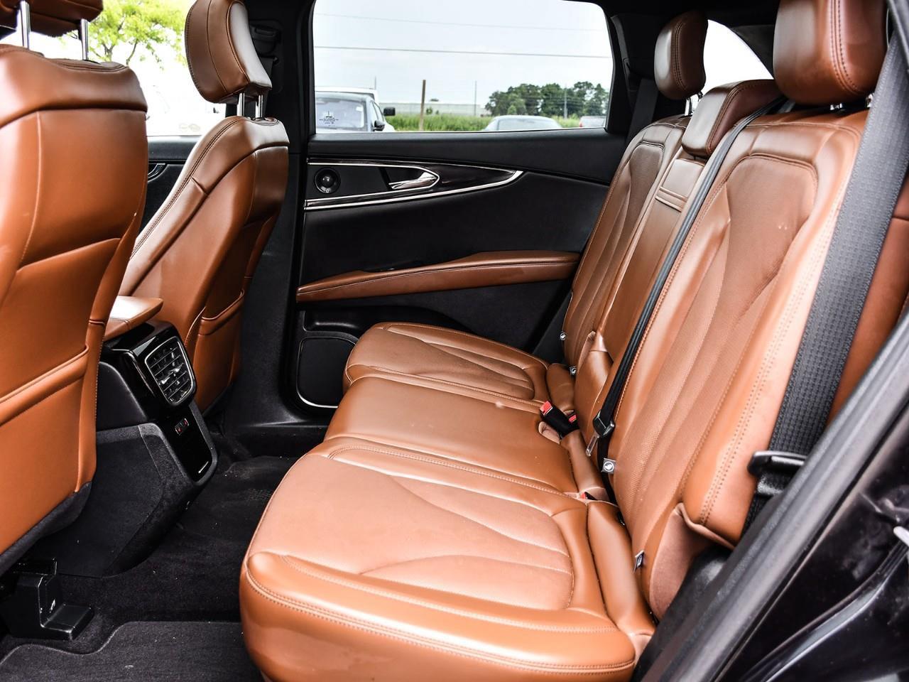 2022 Lincoln Nautilus Reserve NAV | SUNROOF | HTD SEATS | REMOTE START Photo