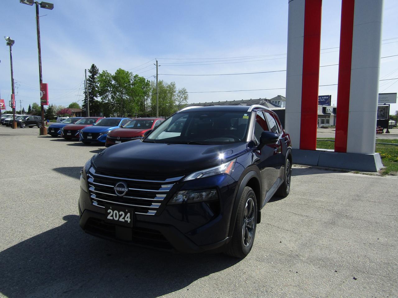 2024 Nissan Rogue SV Photo