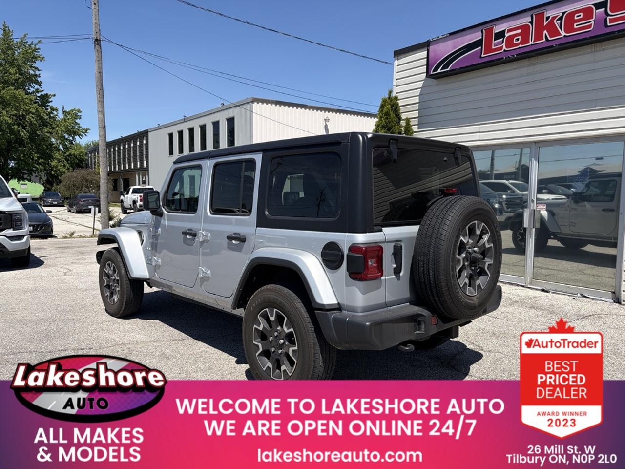 2024 Jeep Wrangler Sahara 4 Door 4x4 Photo2
