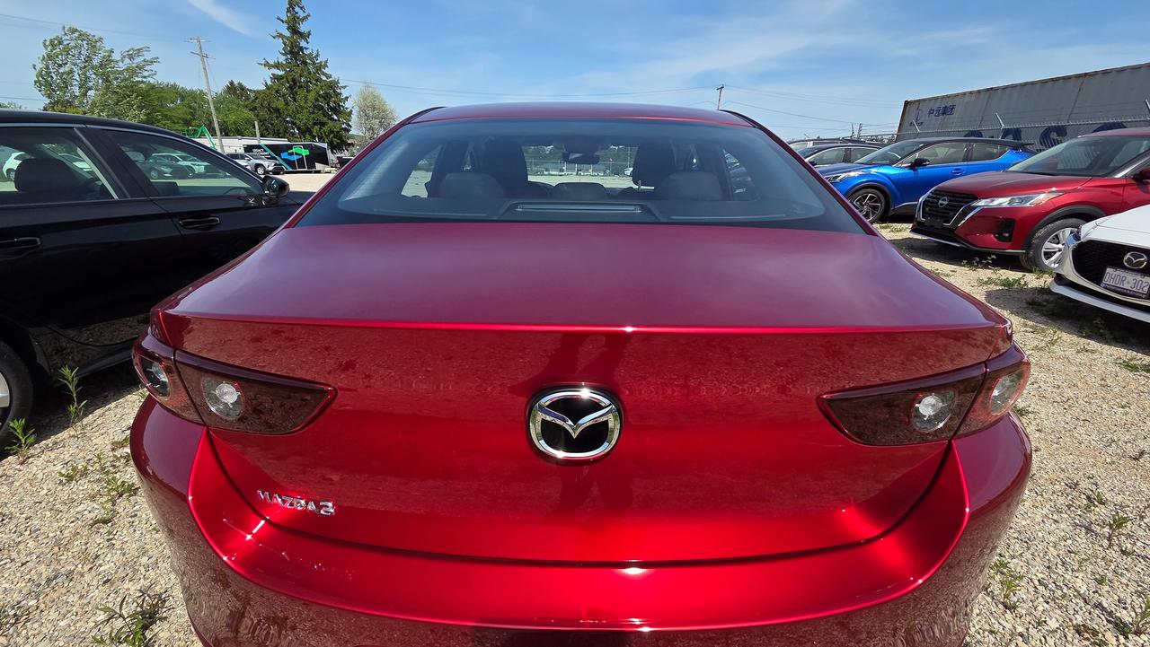 2026 Mazda MAZDA3 GX FWD Photo4