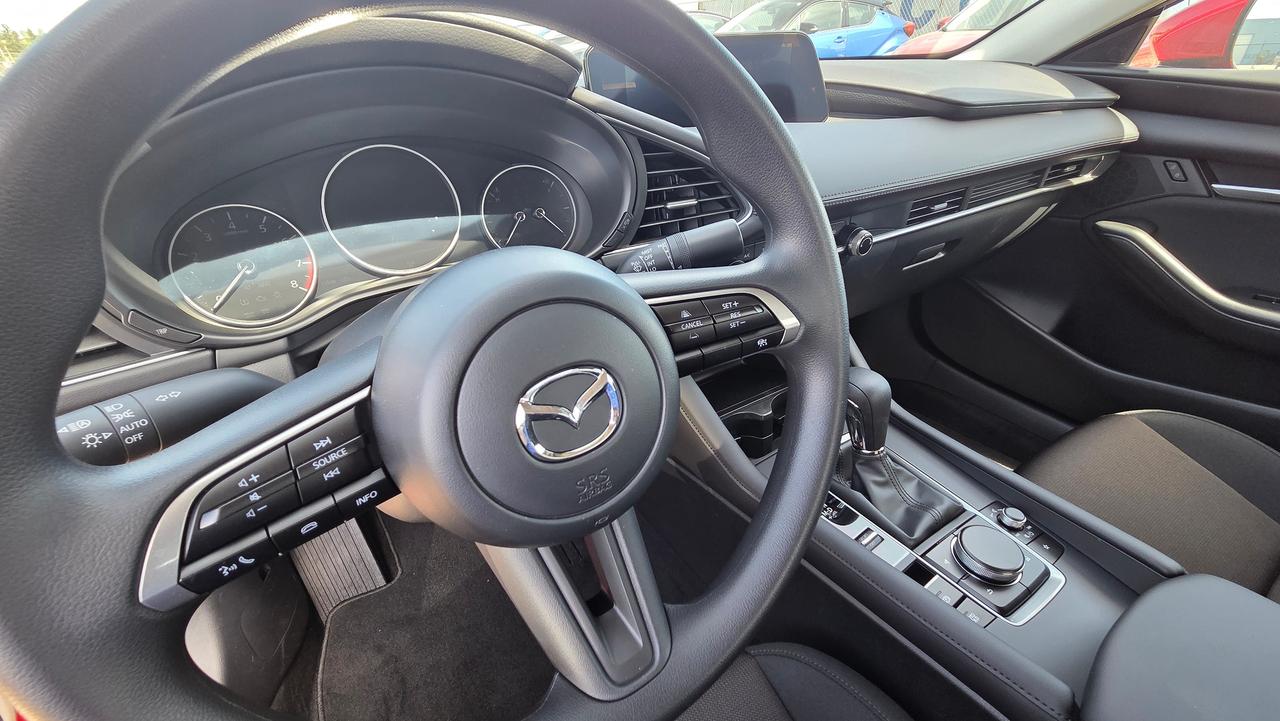 2026 Mazda MAZDA3 GX FWD Photo