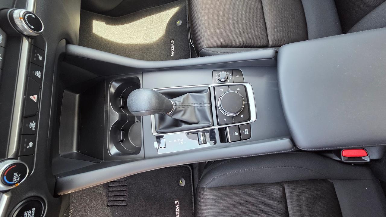 2026 Mazda MAZDA3 GX FWD Photo