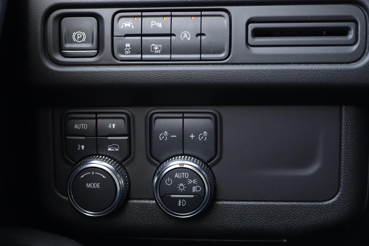 2024 GMC Yukon XL SLT Photo