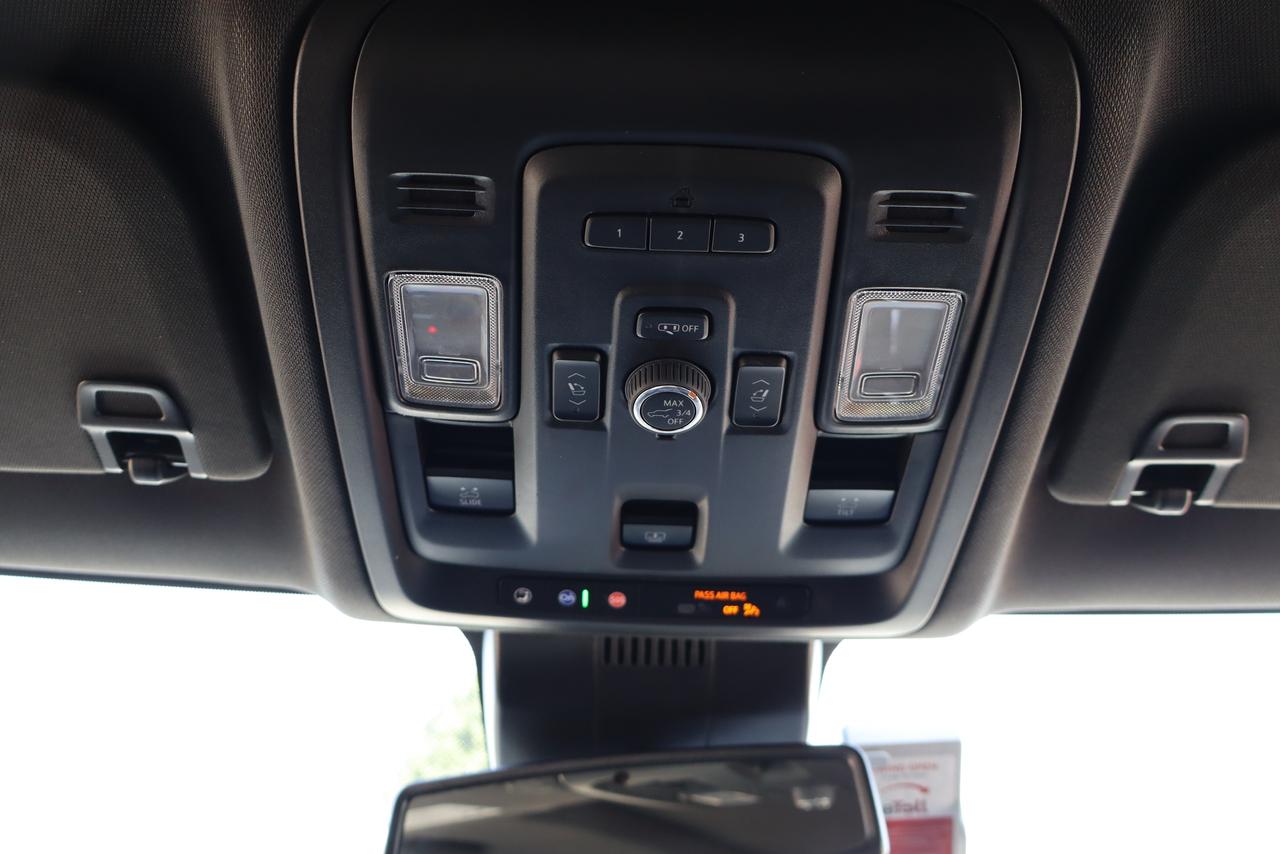 2024 GMC Yukon XL SLT Photo