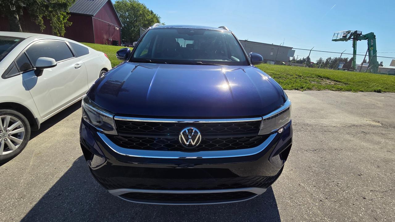 2024 Volkswagen Taos Comfortline Photo2