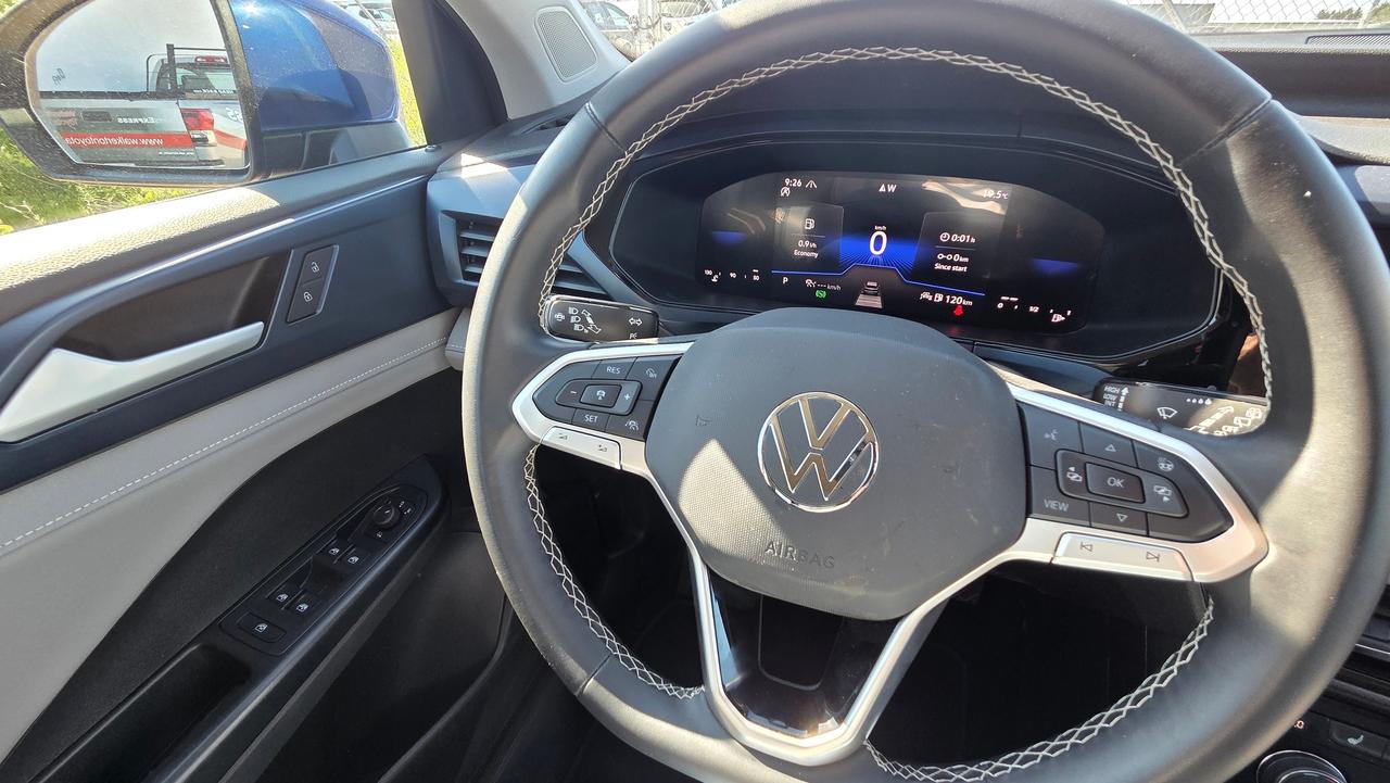 2024 Volkswagen Taos Comfortline Photo
