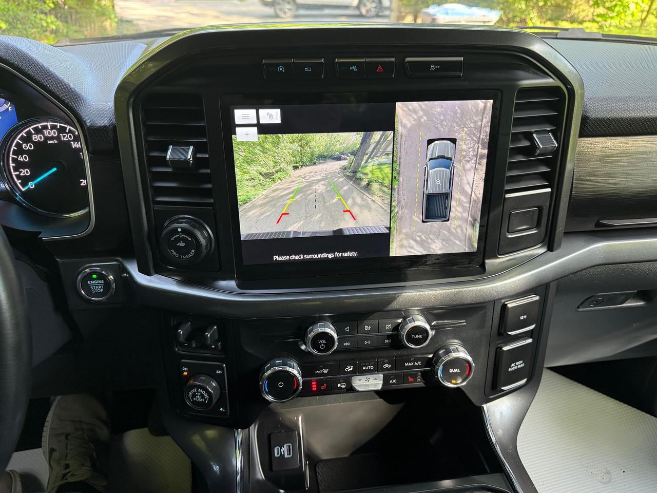 2023 Ford F-150 XLT 4WD SuperCrew 5.5' Box Photo