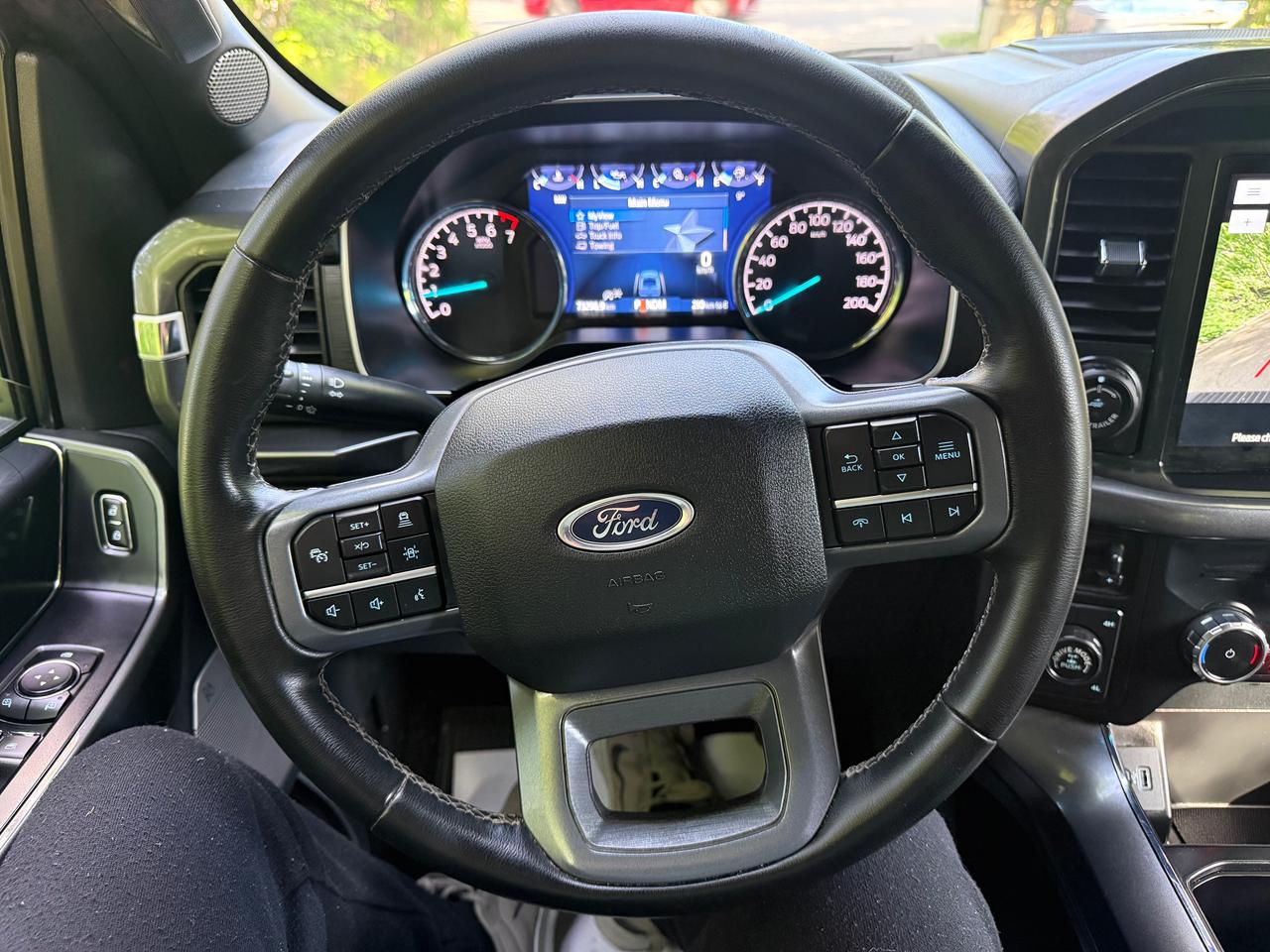 2023 Ford F-150 XLT 4WD SuperCrew 5.5' Box Photo