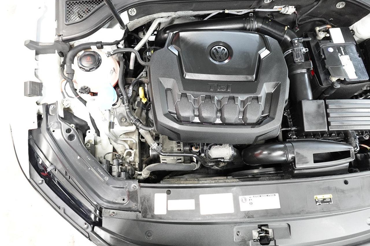 2018 Volkswagen Passat TRENDLINE+,ALL SERVICE RECORDS.NO ACCIDENT Photo