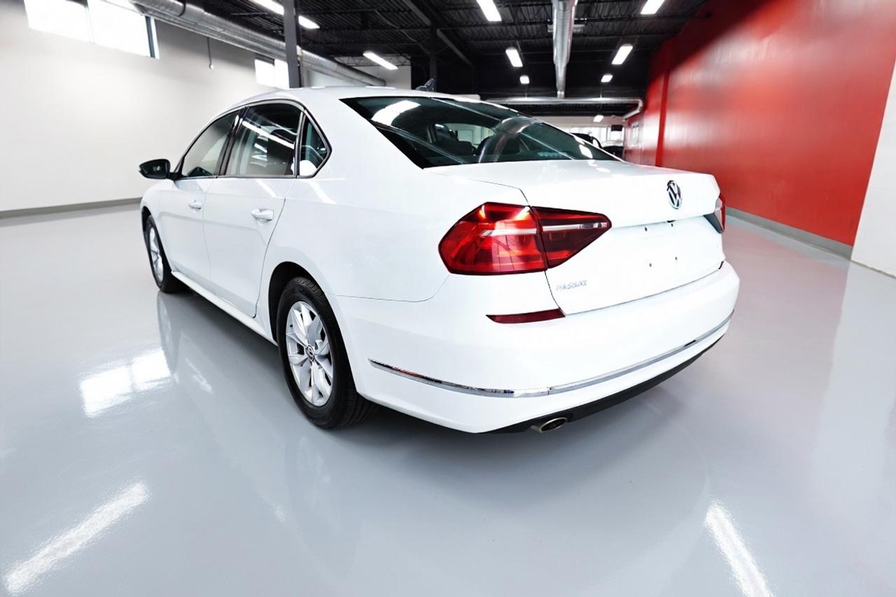 2018 Volkswagen Passat TRENDLINE+,ALL SERVICE RECORDS.NO ACCIDENT Photo