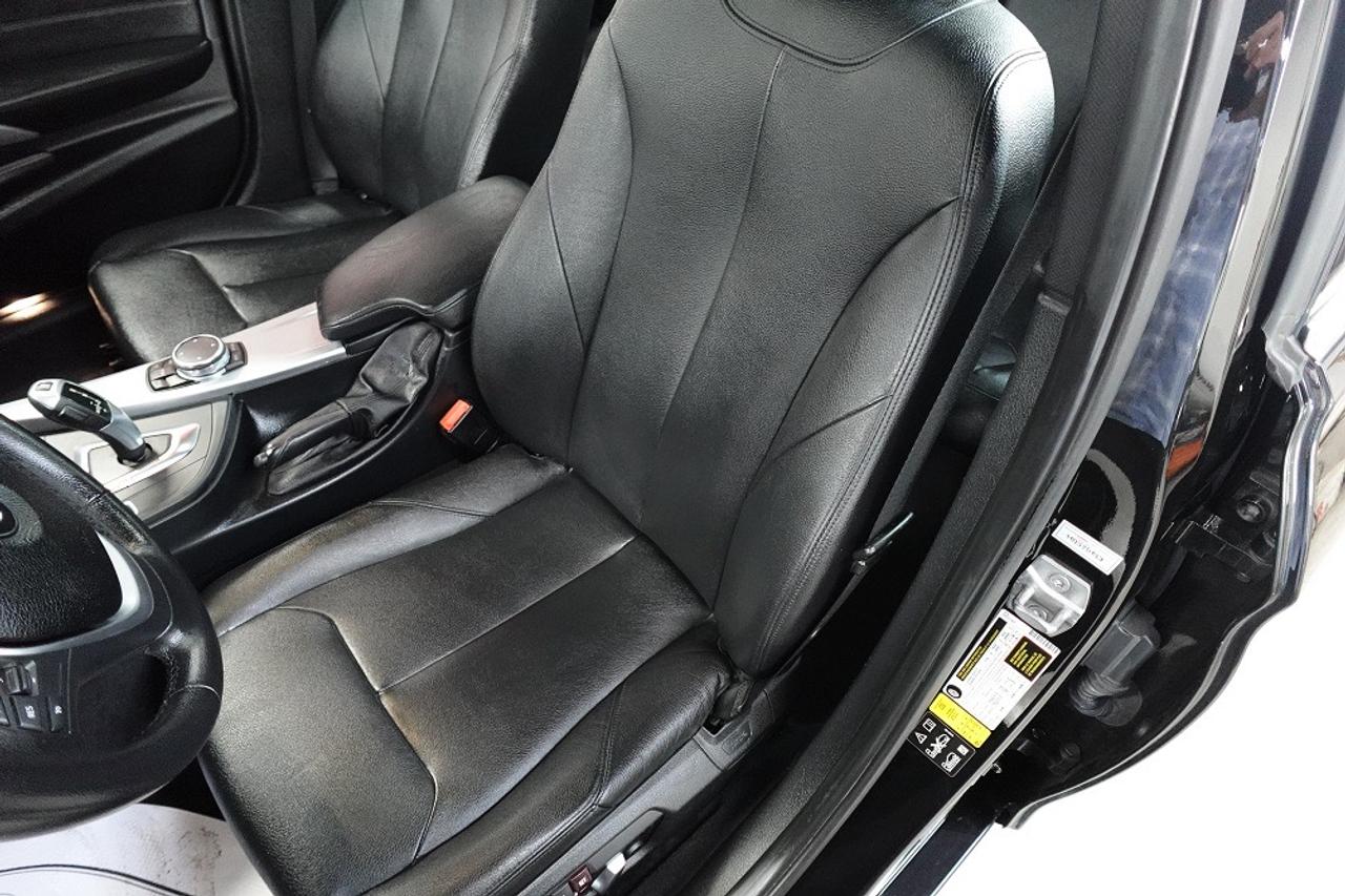 2016 BMW 3 Series DEALER MAINTAIN,NO ACCIDENT,ONE OWNER,LOW KM Photo