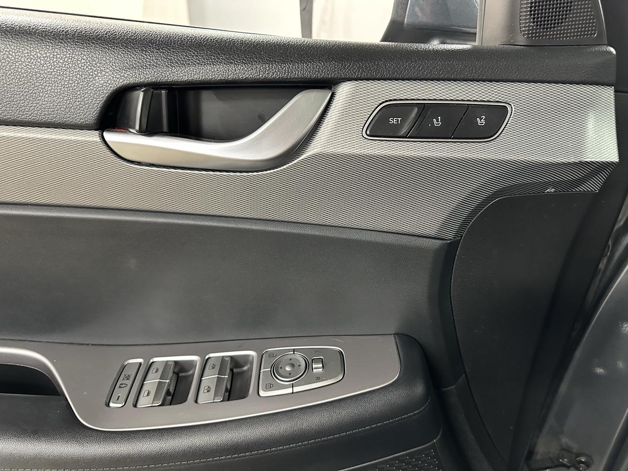 2021 Hyundai PALISADE SEL | 8 PASSENGER | QUILTED LEATHER | AWD Photo