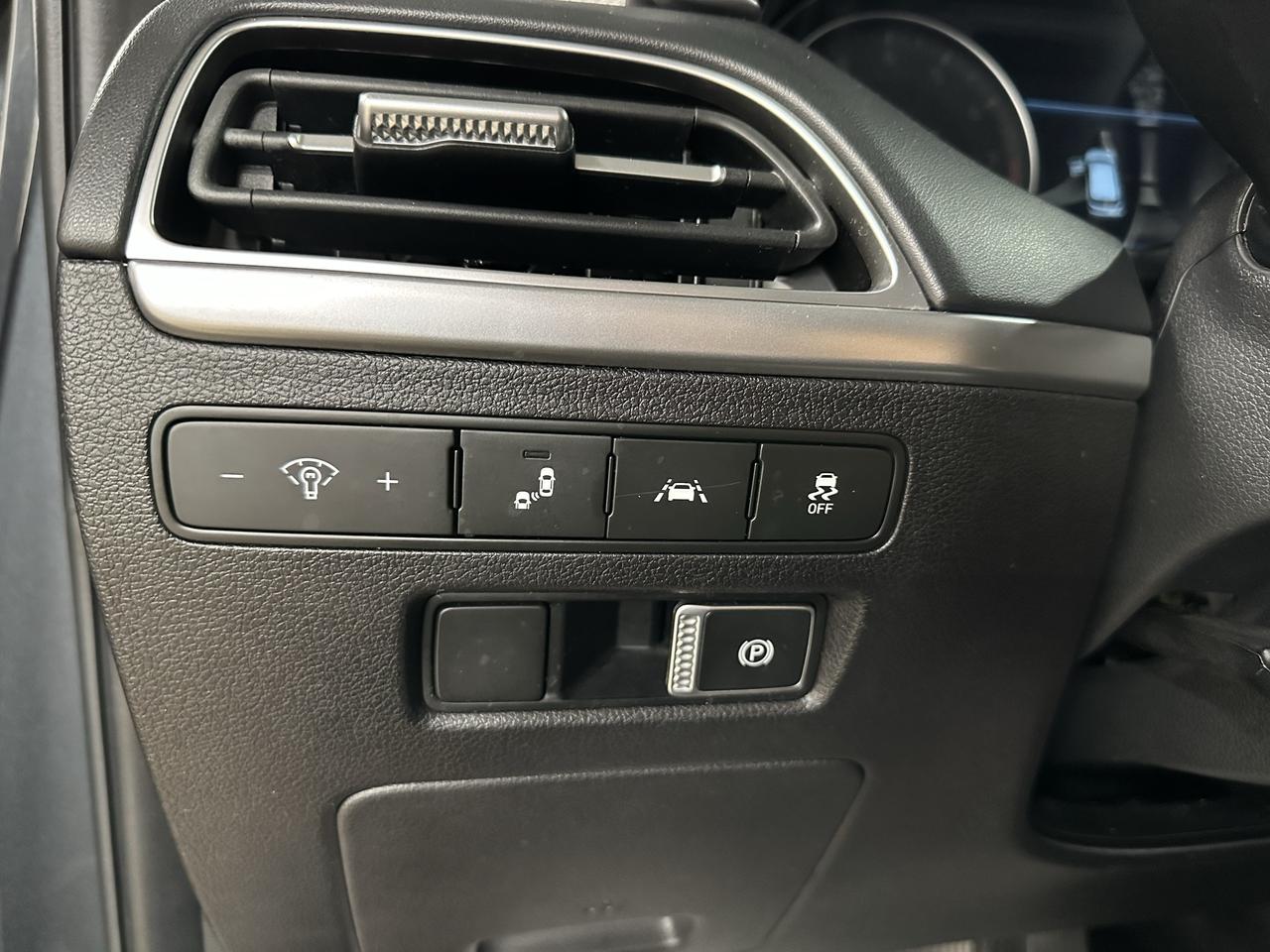 2021 Hyundai PALISADE SEL | 8 PASSENGER | QUILTED LEATHER | AWD Photo