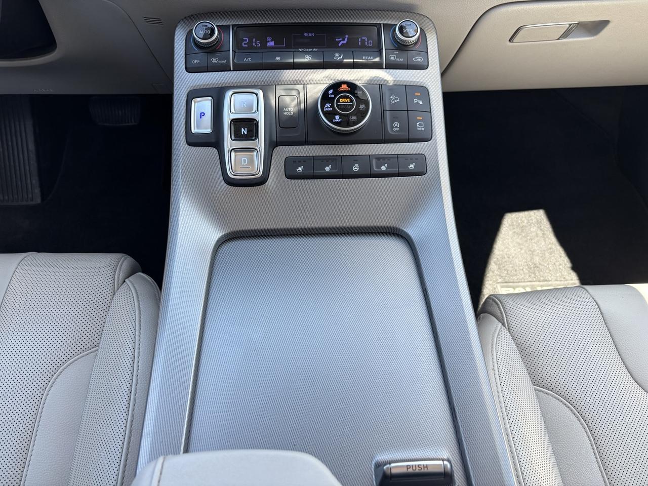 2020 Hyundai PALISADE SEL AWD Leather, Carplay Photo