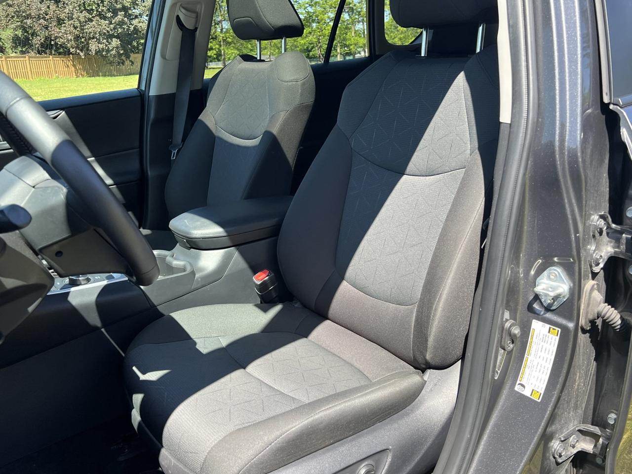 2024 Toyota RAV4 Hybrid XLE *NO Accidents Photo