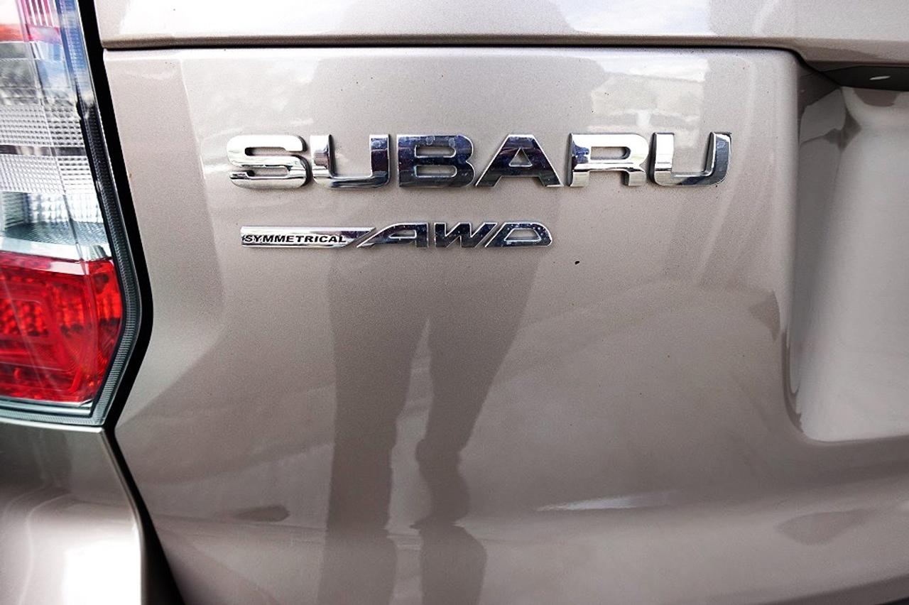 2016 Subaru Forester NO ACCIDENT,ONE OWNER,WELL MAINTAIN Photo