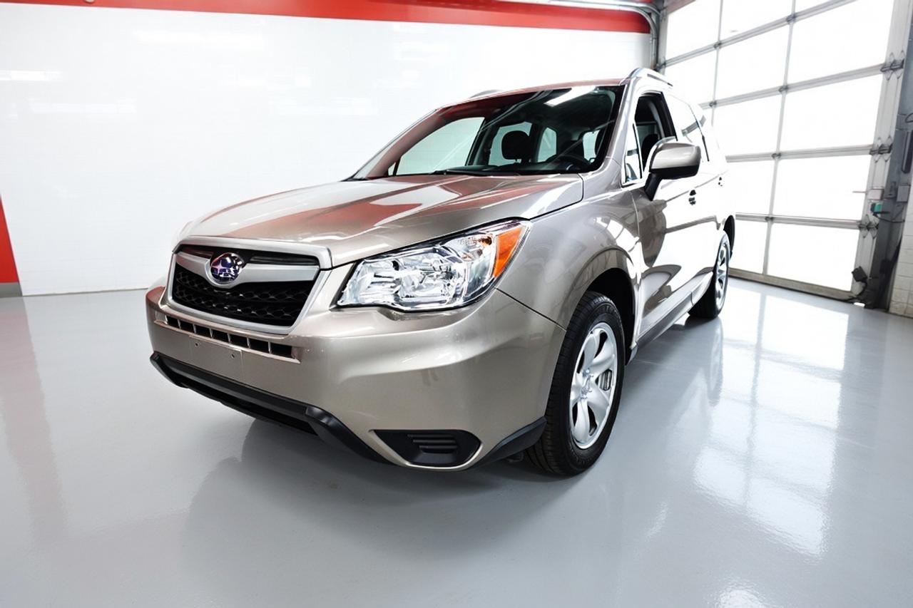 2016 Subaru Forester NO ACCIDENT,ONE OWNER,WELL MAINTAIN Photo2