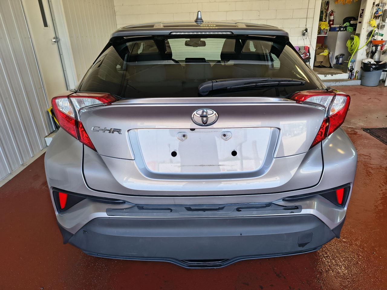 2019 Toyota C-HR  Photo0