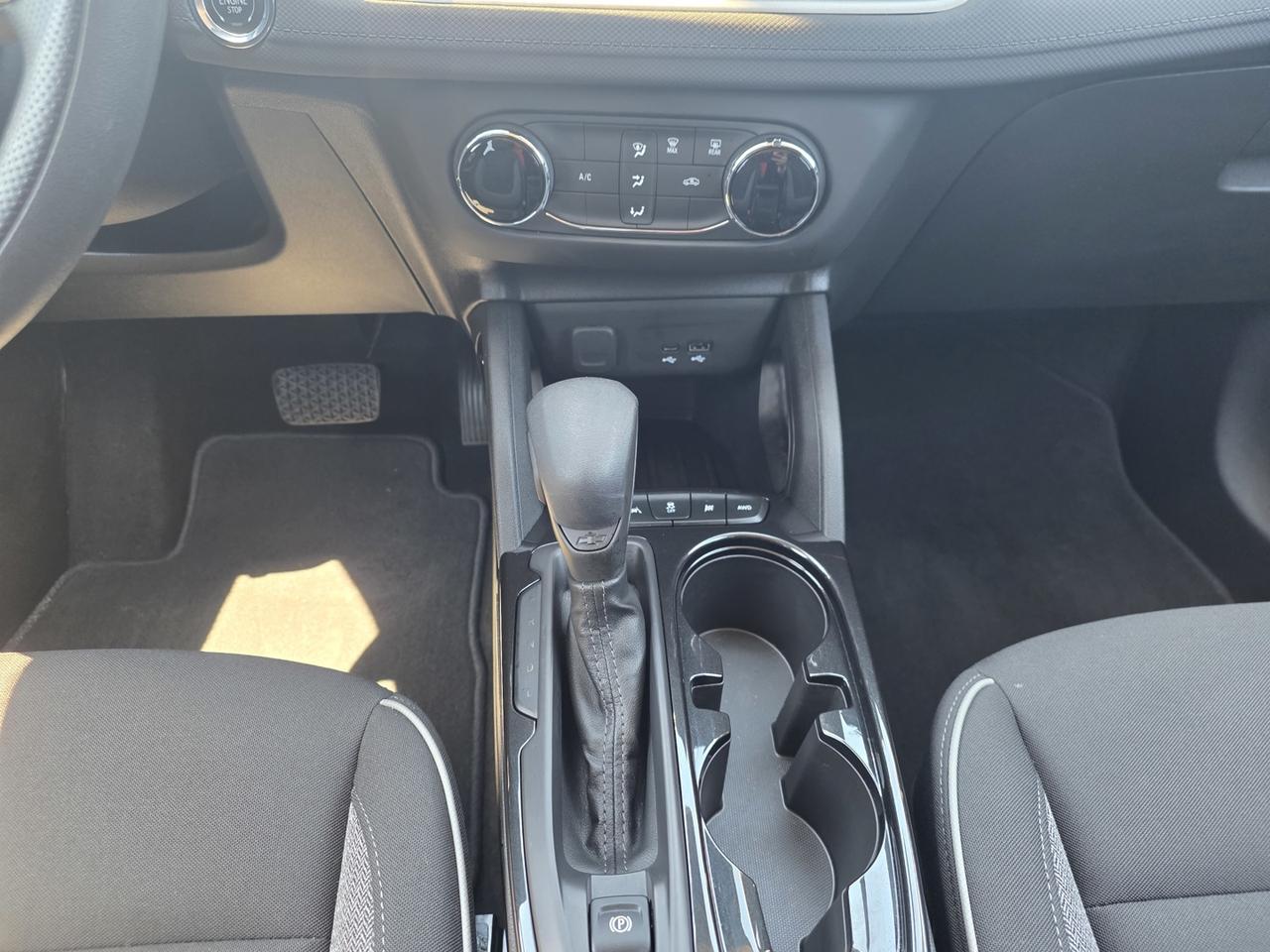 2024 Chevrolet TrailBlazer LS AWD Photo