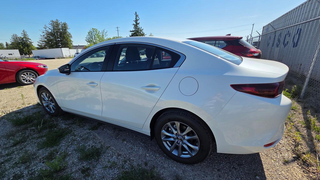 2026 Mazda MAZDA3 GX FWD Photo