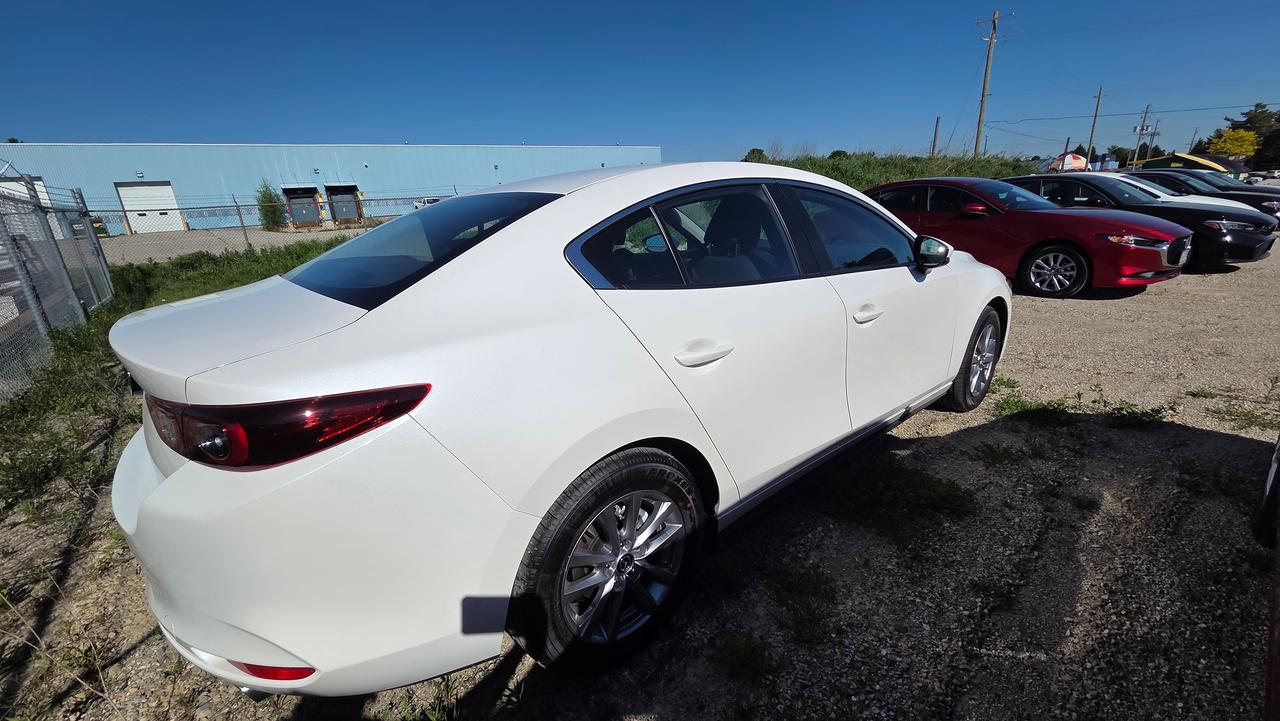 2026 Mazda MAZDA3 GX FWD Photo