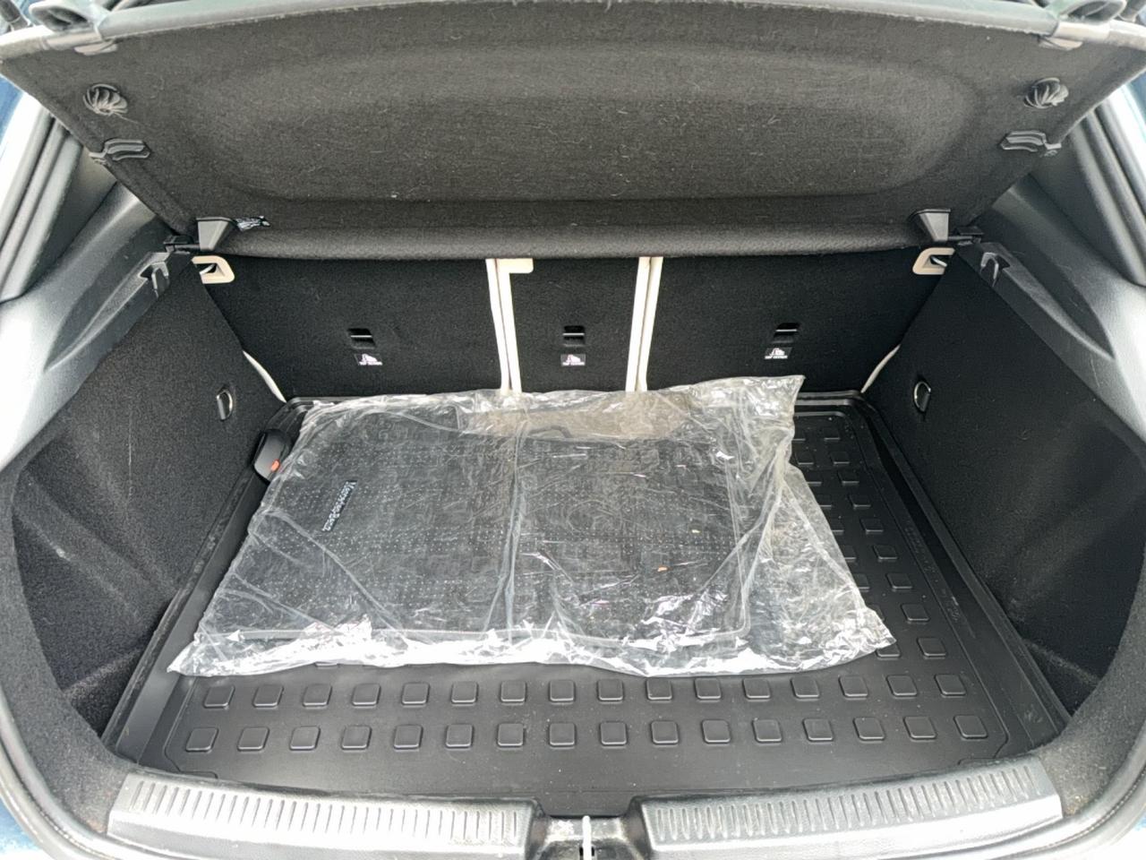 2020 Mercedes-Benz A-Class 250 4MATIC - SUNROOF - HEATED LEATHER - NAVIGATION Photo