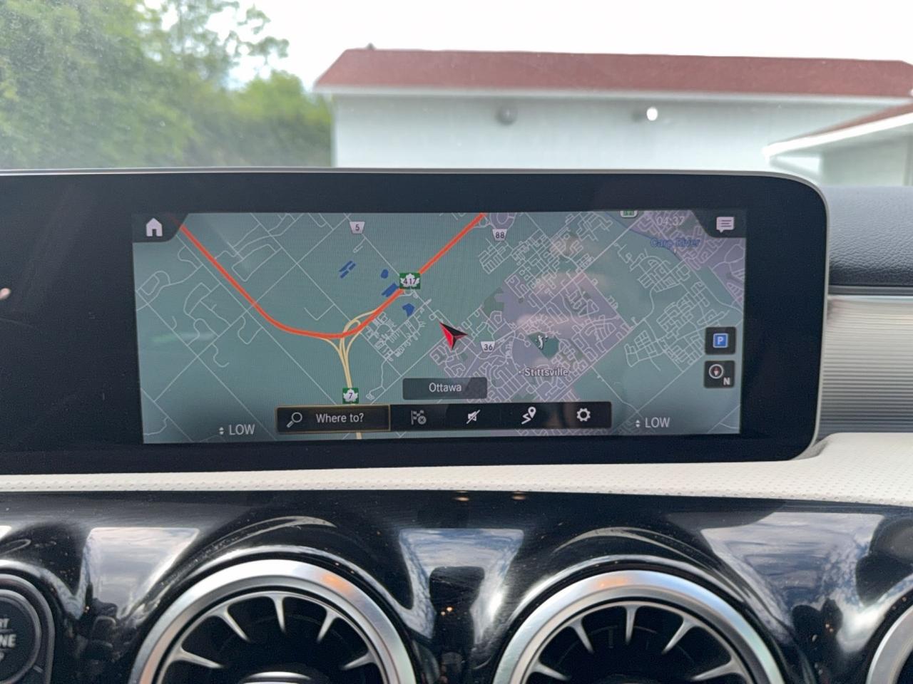 2020 Mercedes-Benz A-Class 250 4MATIC - SUNROOF - HEATED LEATHER - NAVIGATION Photo