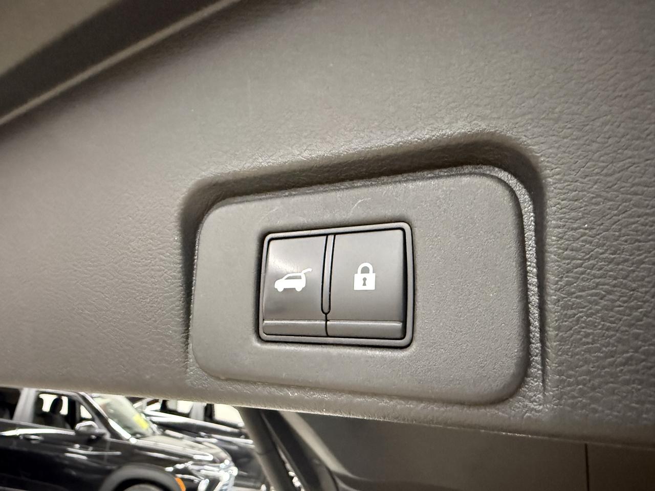 2021 Nissan Rogue Platinum Photo