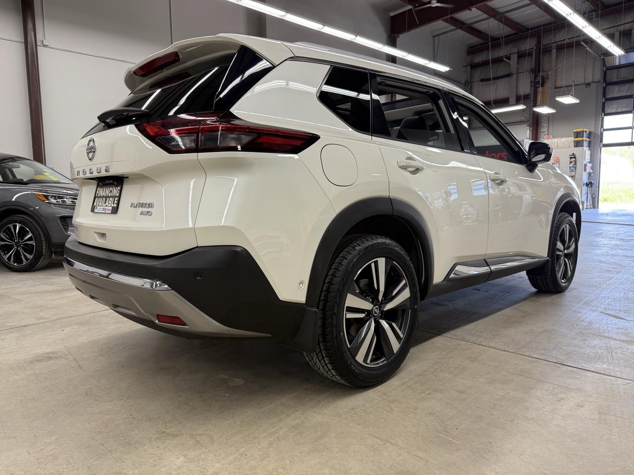 2021 Nissan Rogue Platinum Photo