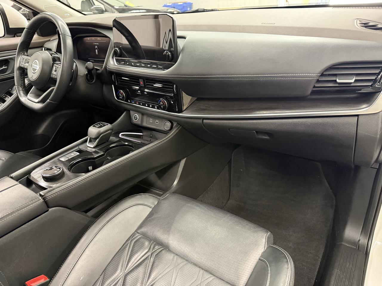 2021 Nissan Rogue Platinum Photo