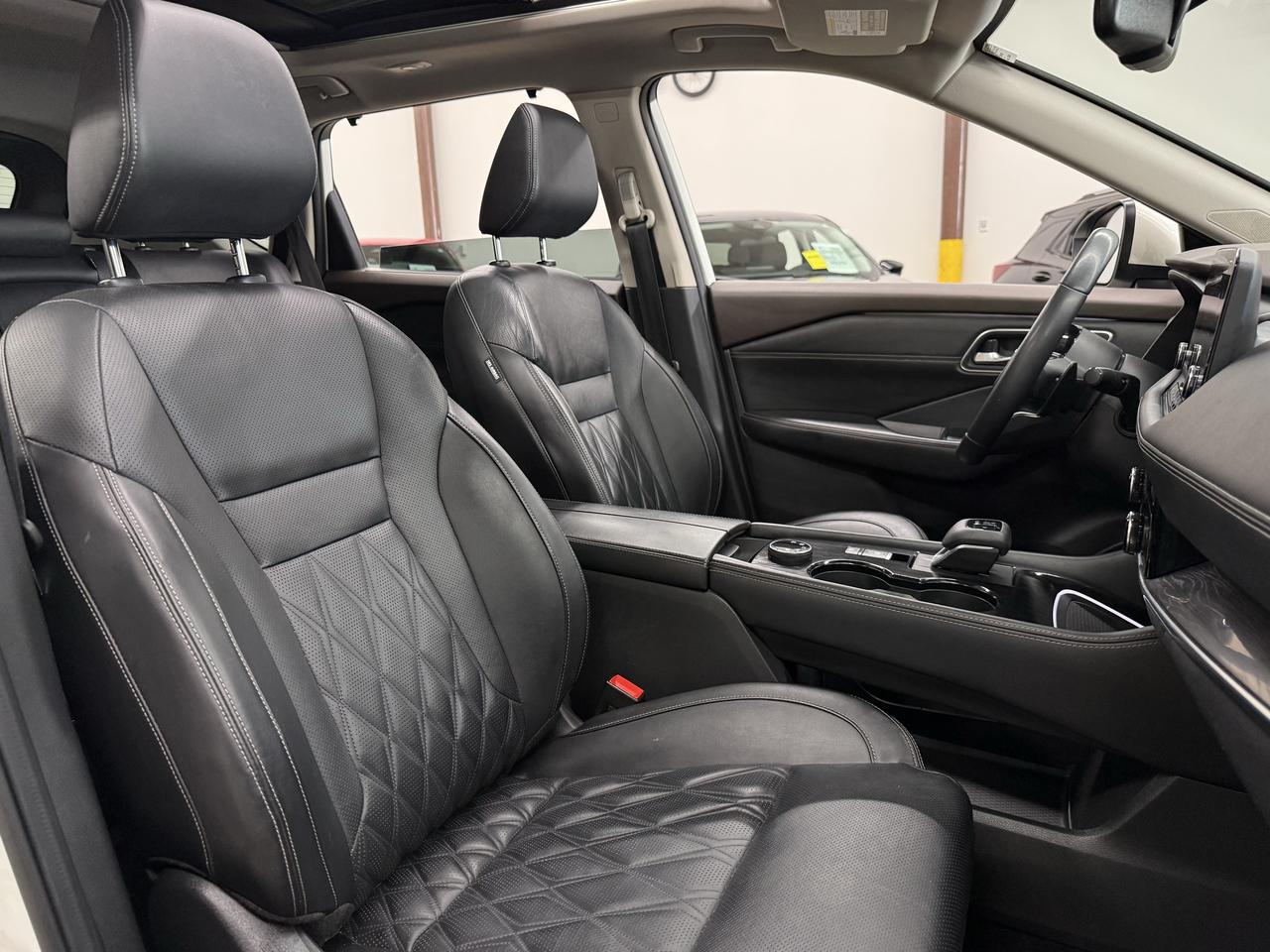 2021 Nissan Rogue Platinum Photo