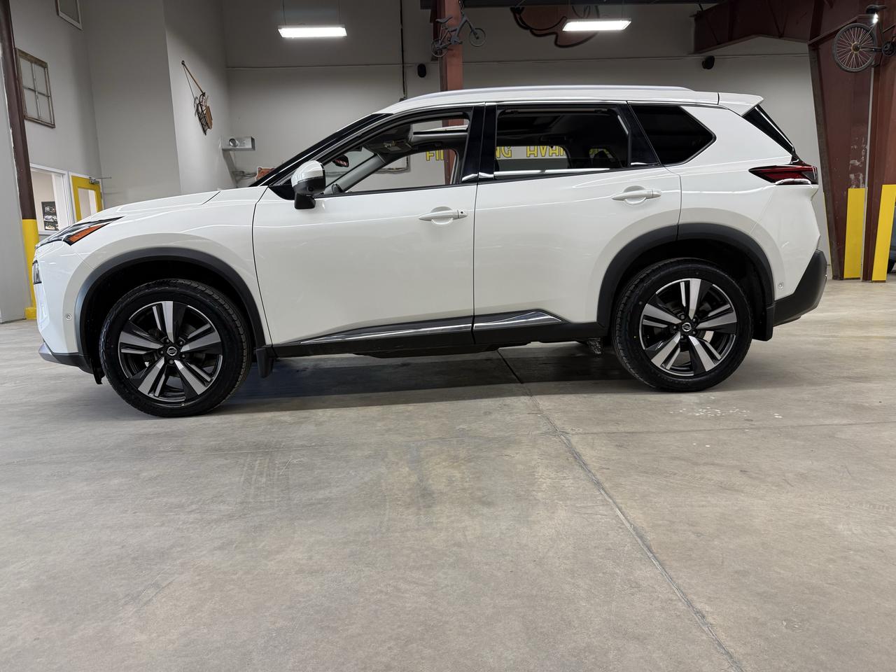 2021 Nissan Rogue Platinum Photo