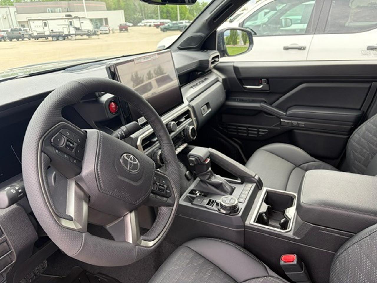 2026 Toyota Tacoma Double Cab HYBRID OFF ROAD Photo4
