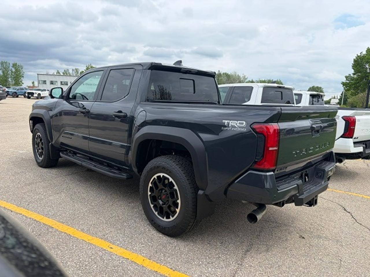2026 Toyota Tacoma Double Cab HYBRID OFF ROAD Photo