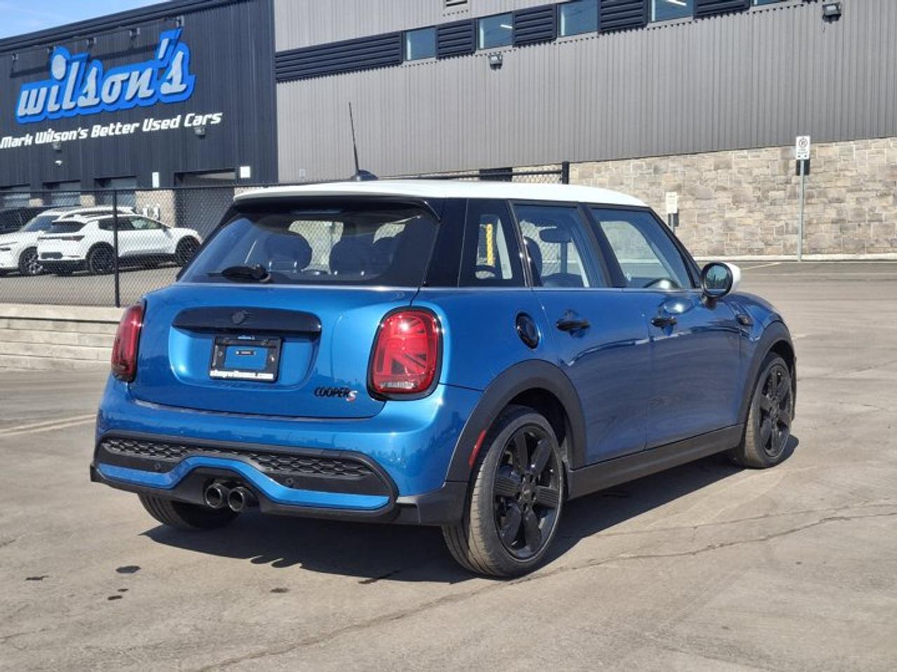 2024 MINI 5 Door Cooper S 4-Door Hatch | HUD | Leather | Nav | Sunroof | Heated Wheel + Seats | CarPlay | and More ! Photo