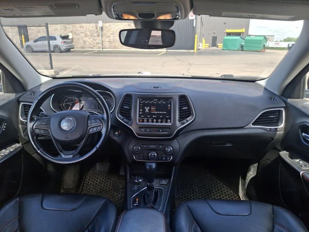2021 Jeep Cherokee Trailhawk Elite 4WD V6 | Tech Group | Pano Sunroof | Navi | Leather | Heated + Cooled Seats and More Photo