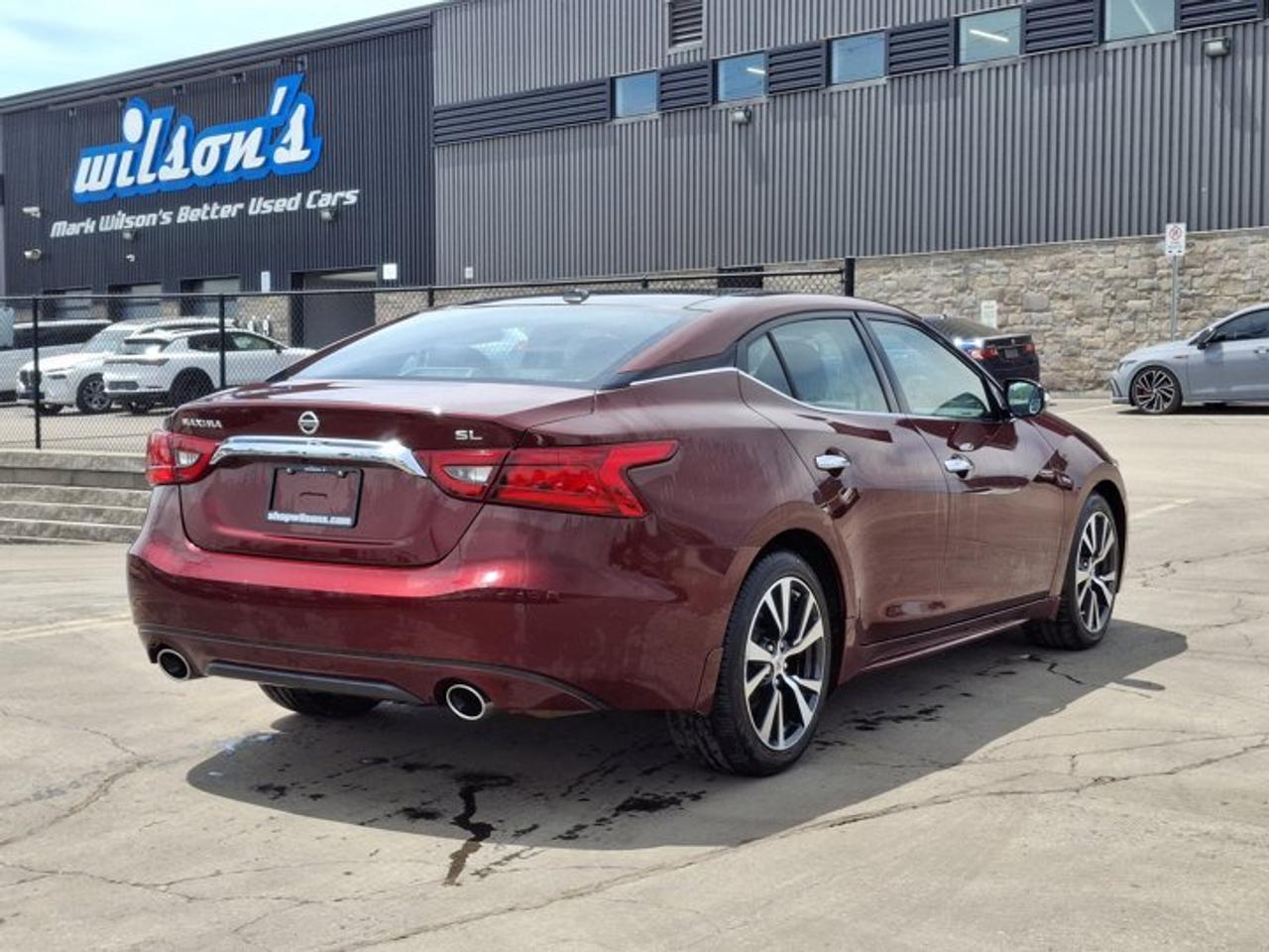 2016 Nissan Maxima SL | Leather | Sunroof | Nav | Power Seat | Rear Camera | Bluetooth | Heated Seats | and More ! Photo