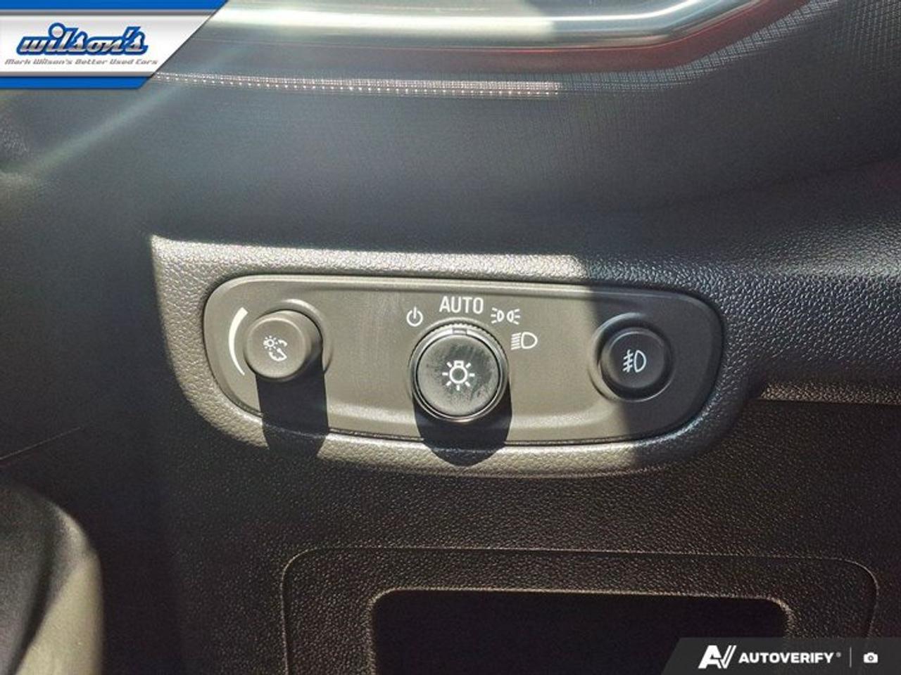 2022 Chevrolet TrailBlazer RS AWD | Pano Roof | Heated Seats | Power Liftgate | Wireless CarPlay | Rear Cam | Blind Spot & More Photo