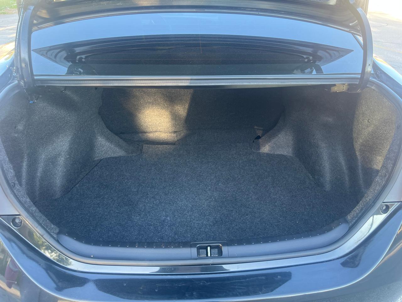 2016 Toyota Corolla 4dr Sdn CVT S Photo
