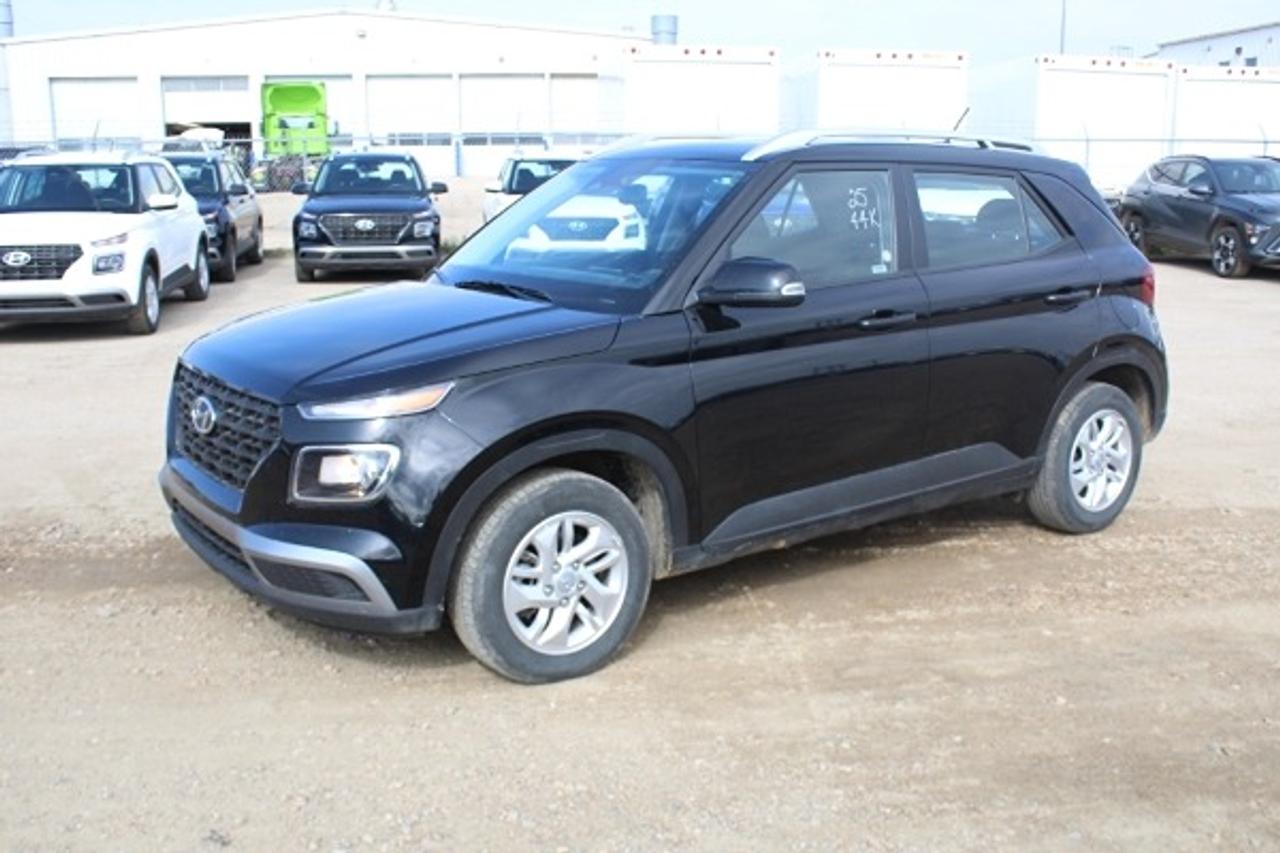 2025 Hyundai Venue Preferred w/Htd cloth, BUC - Photo #1