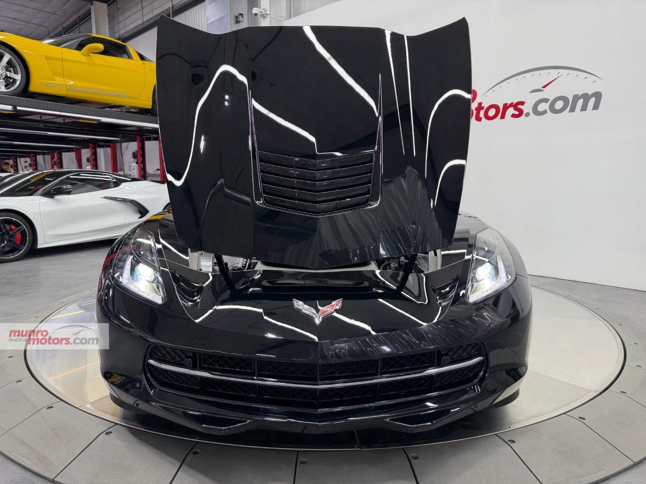 2019 Chevrolet Corvette StingRay Coupe 2LT Photo