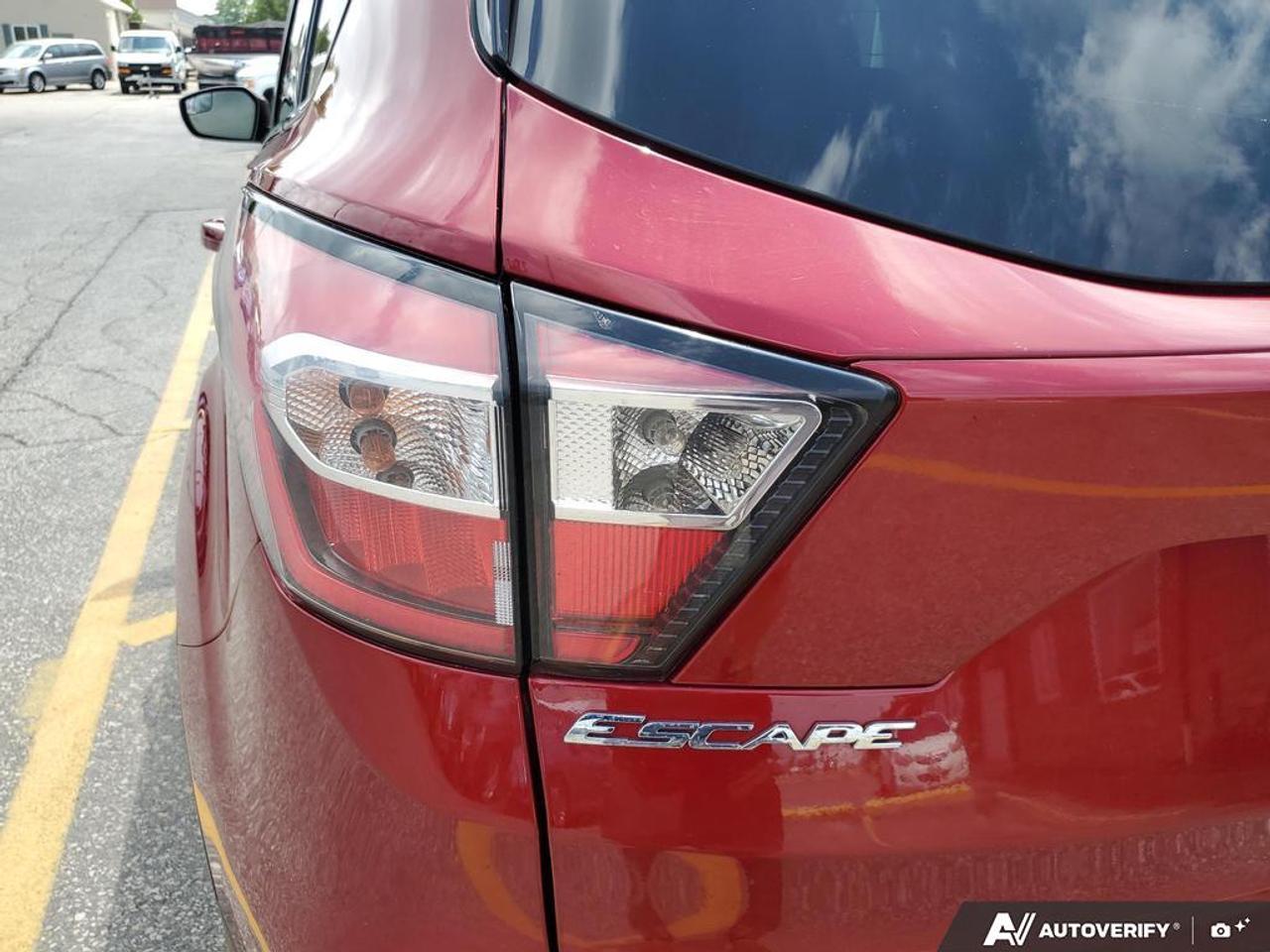 2017 Ford Escape SE-2.0L-BACK UP CAMERA-HEATED SEATS-BLUETOOTH Photo
