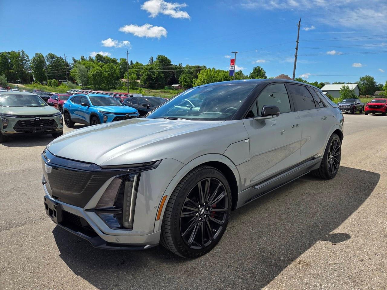 2026 Cadillac LYRIQ 4dr LYRIQ-V Premium Photo